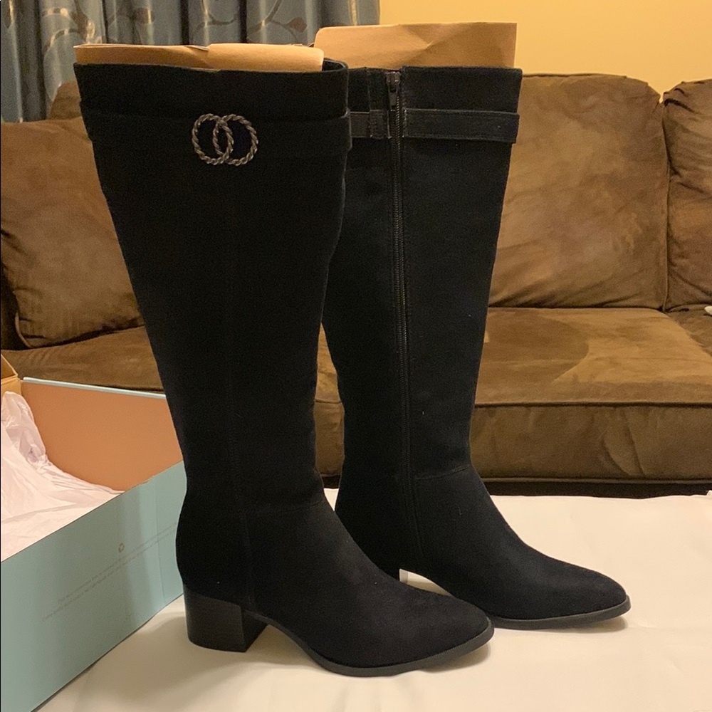 Elegant Black Suede Knee-High Women's Boots - Picture 1 of 12